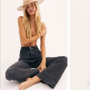 Levi’s ribcage flare